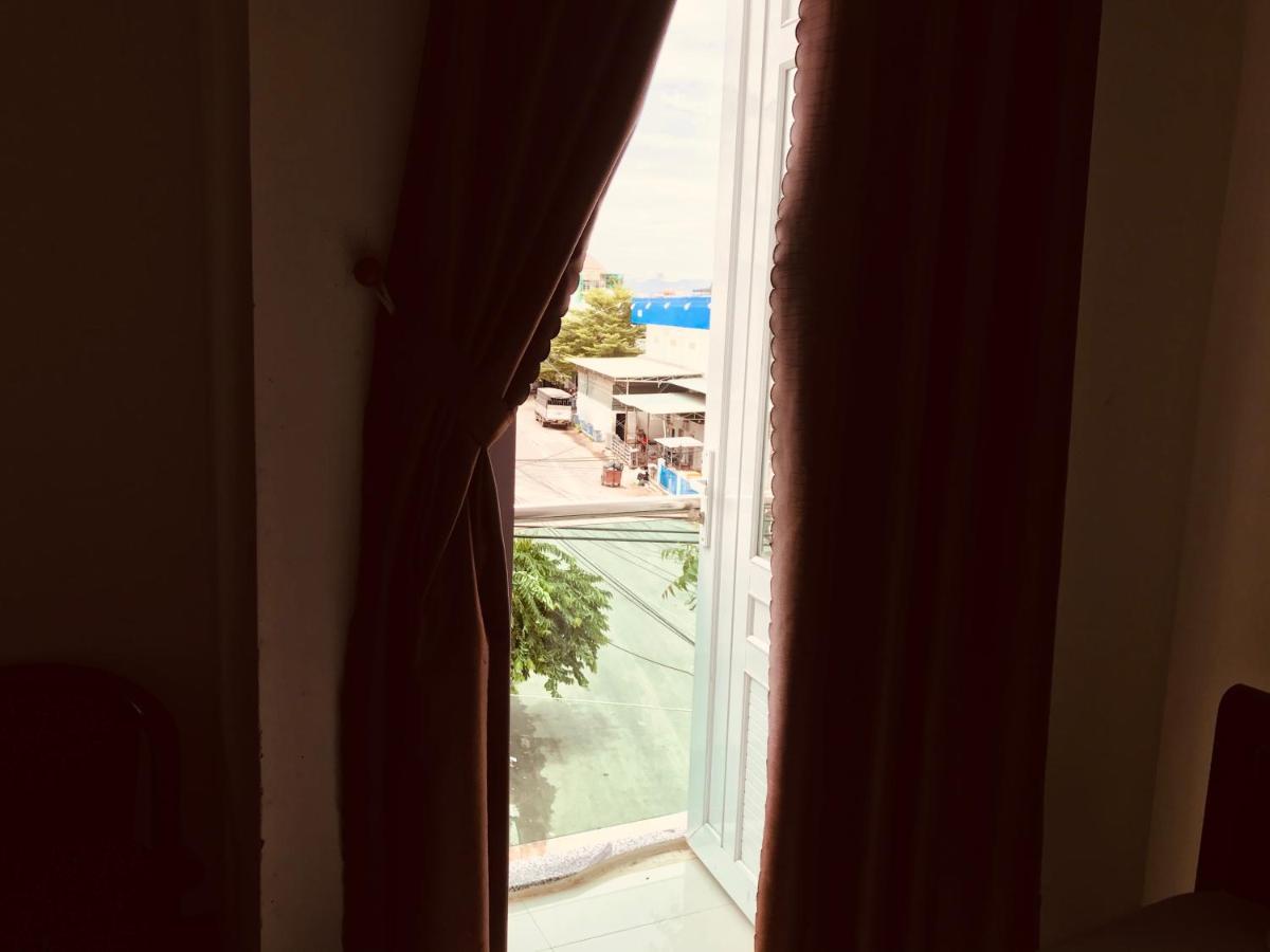 Khach San Thu Thao Hotel Фан Ранг Екстериор снимка