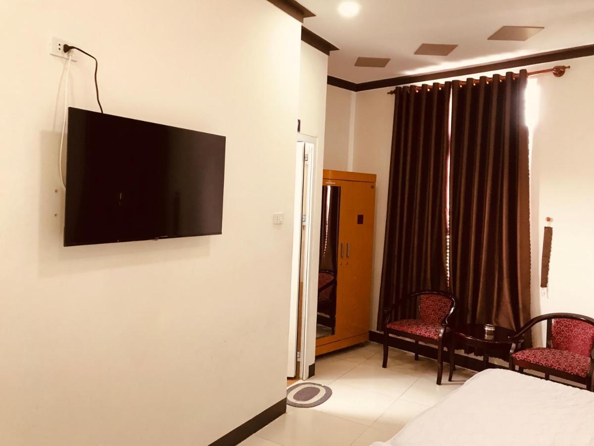 Khach San Thu Thao Hotel Фан Ранг Екстериор снимка