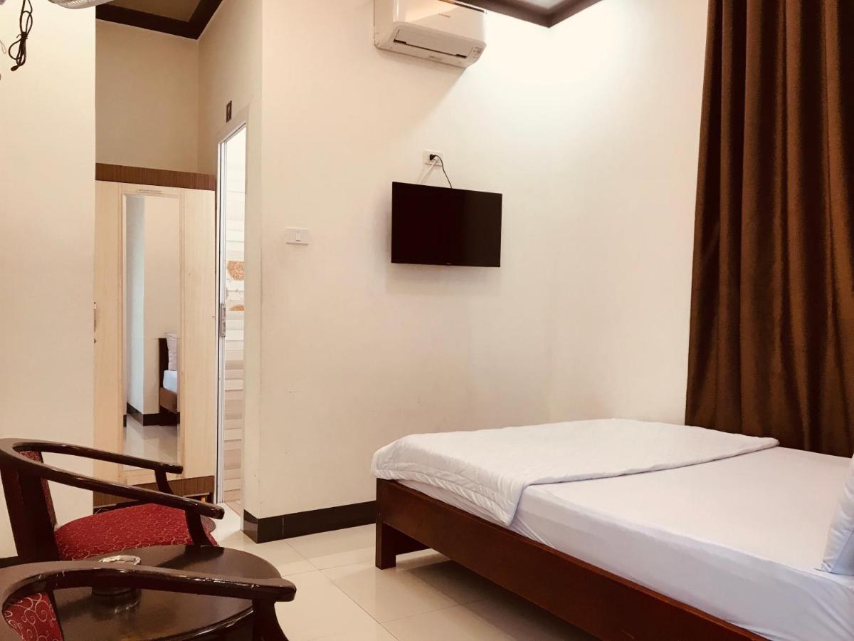Khach San Thu Thao Hotel Фан Ранг Екстериор снимка