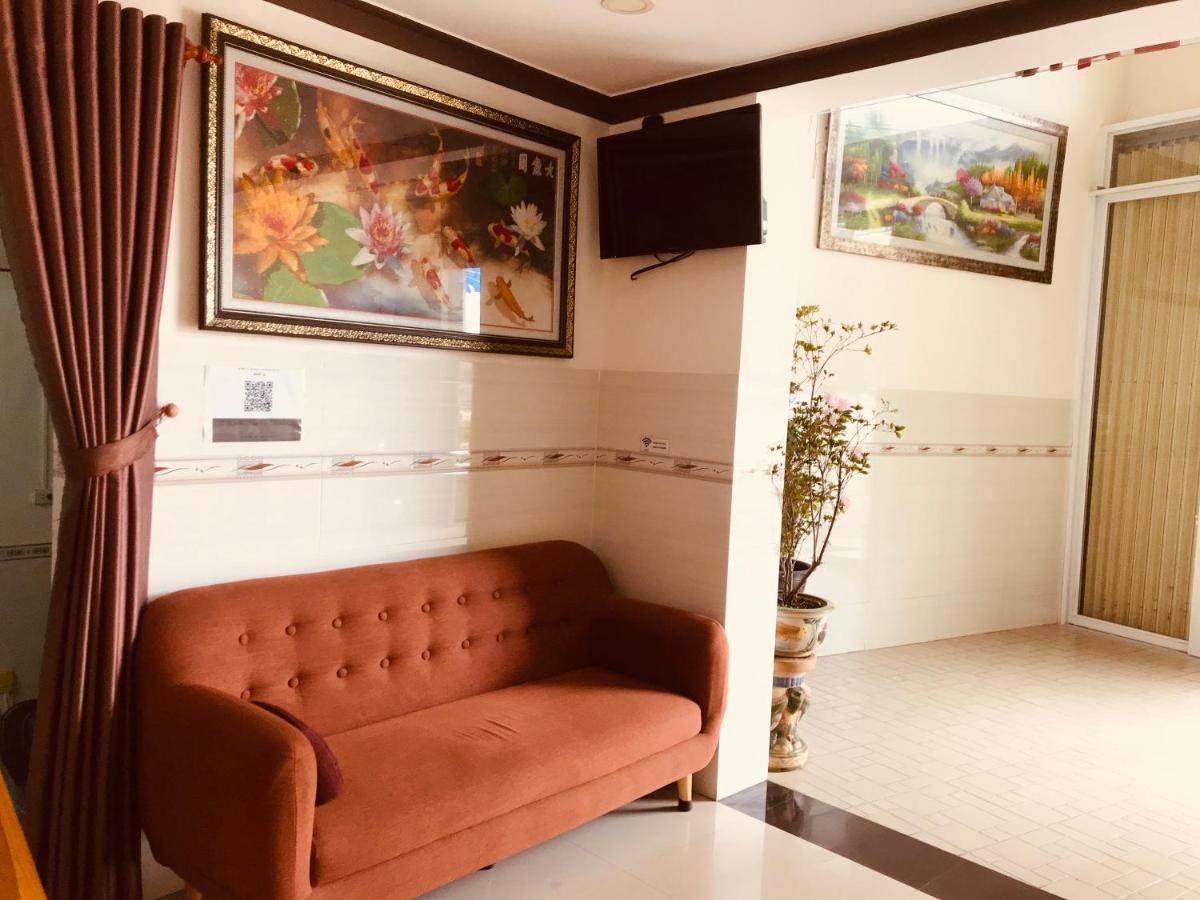 Khach San Thu Thao Hotel Фан Ранг Екстериор снимка
