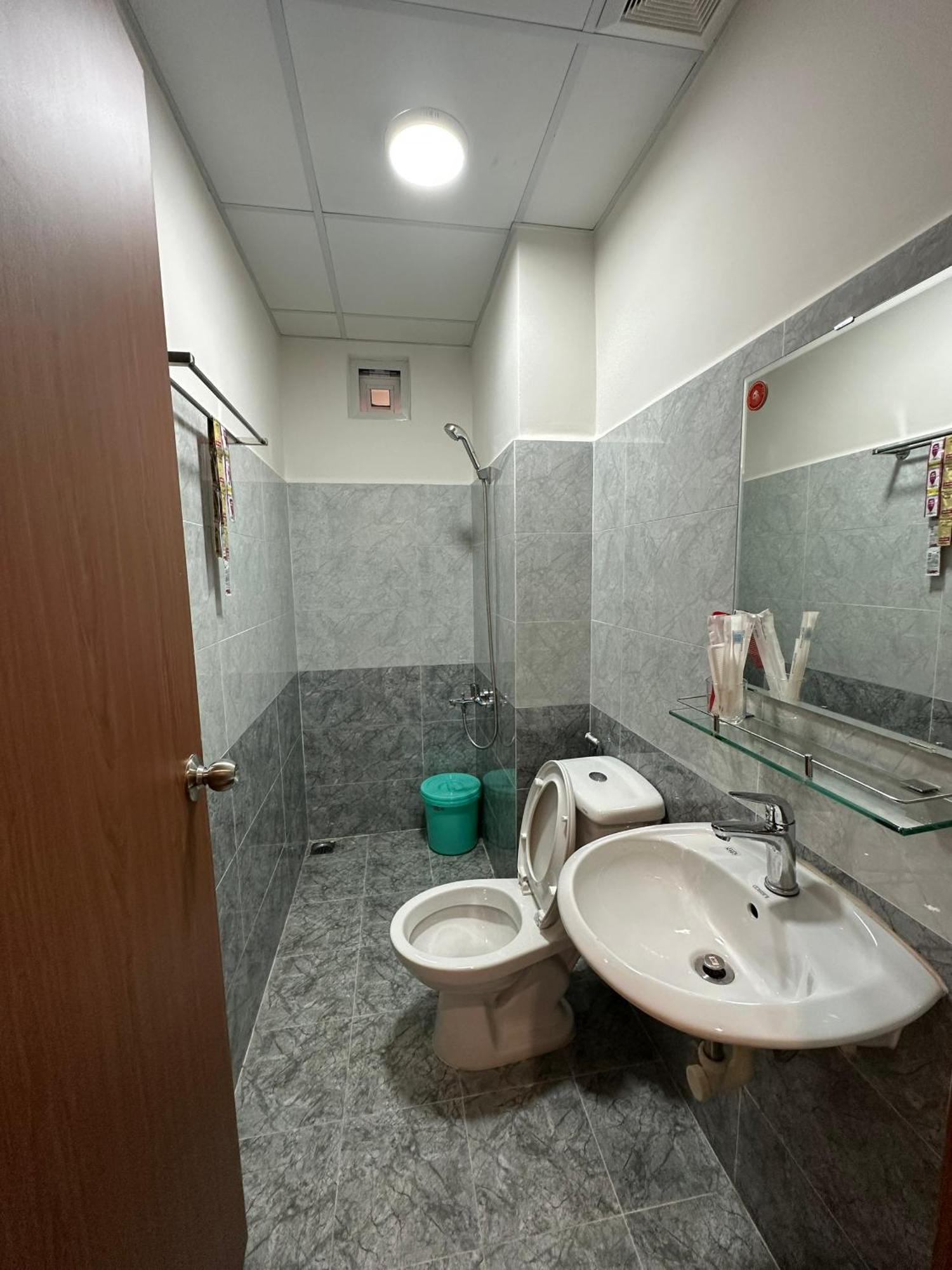 Khach San Thu Thao Hotel Фан Ранг Екстериор снимка